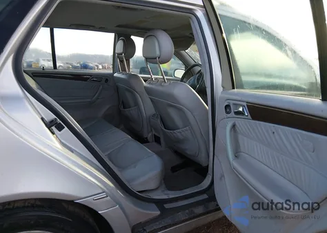 2002 Mercedes-Benz C 320 z USA, uszkodzony, nr VIN WDBRH64J42F134823